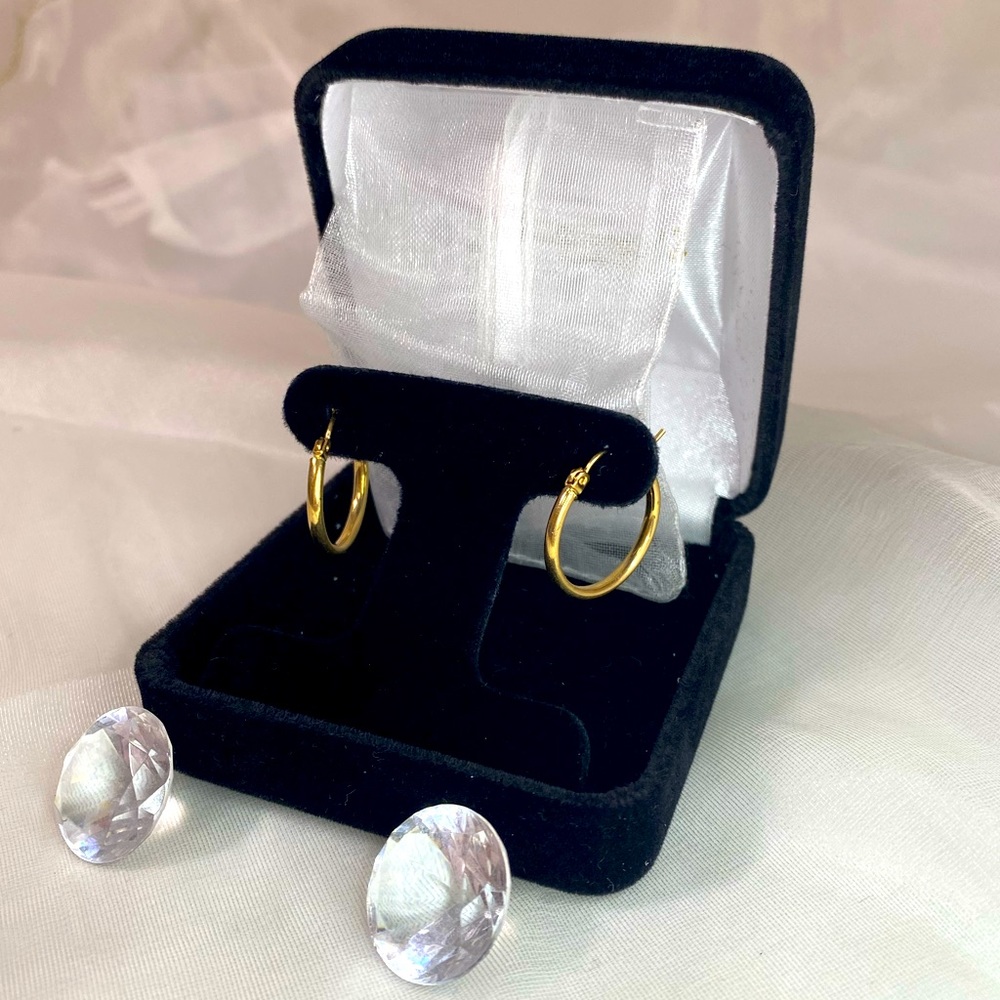 10K YELLOW GOLD classic shiny hoop earrings REAL GOLD